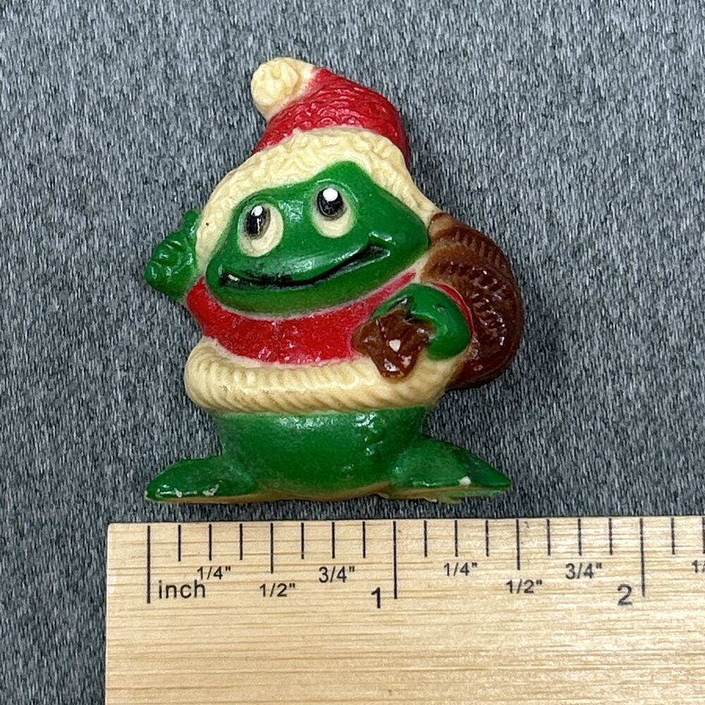 Vintage Russ Berrie Christmas Santa Frog Figurine Refrigerator Magnet Hong Kong